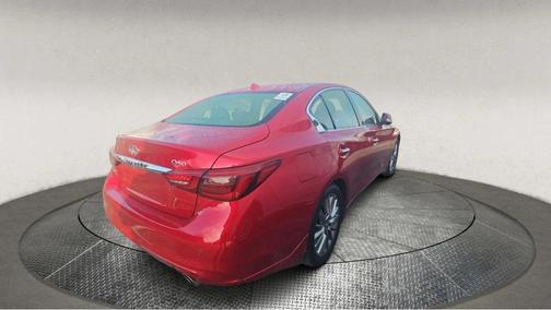 2023 INFINITI Q50 LUXE