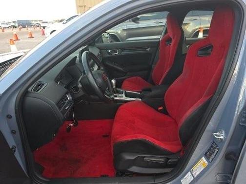 2025 Honda Civic Type R Base