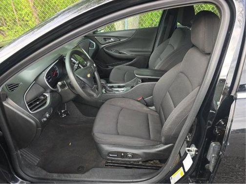 Mosaic Black Metallic 2023 Chevrolet Malibu LT