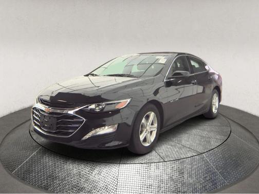 Mosaic Black Metallic 2023 Chevrolet Malibu LT