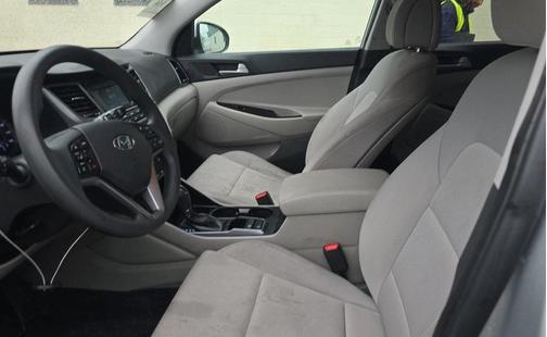 2018 Hyundai TUCSON SE