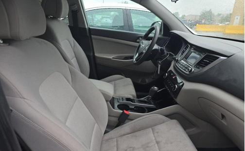 2018 Hyundai TUCSON SE