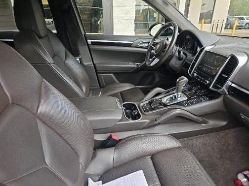 2018 Porsche Cayenne Base