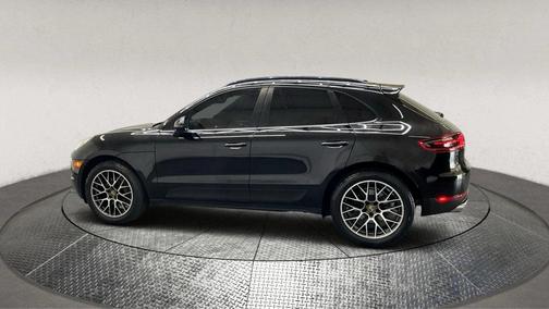 2018 Porsche Macan Sport Edition