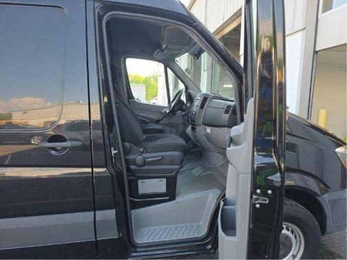 Black 2017 Mercedes-Benz Sprinter 2500 170 WB