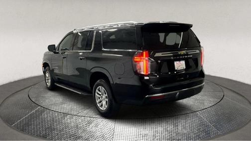 2022 Chevrolet Suburban LT