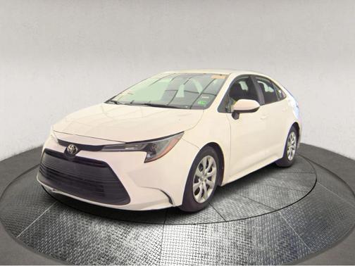 Ice 2023 Toyota Corolla LE