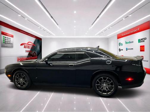 Pitch Black Clearcoat 2018 Dodge Challenger GT