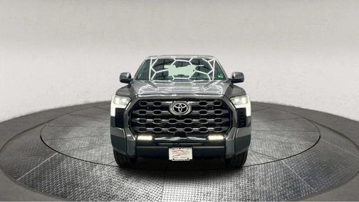 2022 Toyota Tundra Platinum