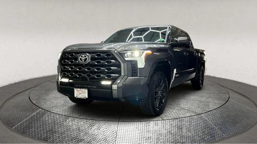 2022 Toyota Tundra Platinum