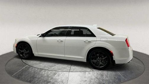 2020 Chrysler 300 Touring