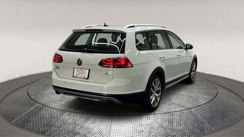 2017 Volkswagen Golf Alltrack TSI SEL