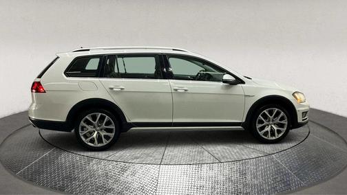 2017 Volkswagen Golf Alltrack TSI SEL