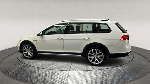 2017 Volkswagen Golf Alltrack TSI SEL