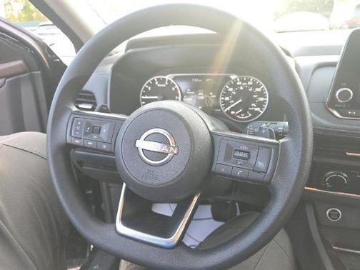 Super Black 2023 Nissan Rogue S
