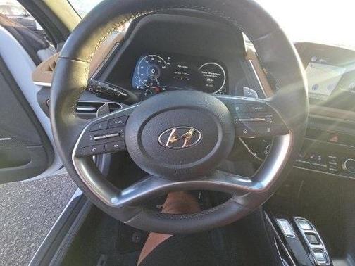 2021 Hyundai SONATA Limited