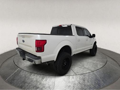 White Platinum Clearcoat Metallic 2018 Ford F-150 Lariat