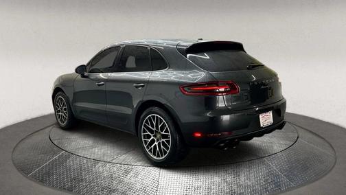 2018 Porsche Macan Sport Edition