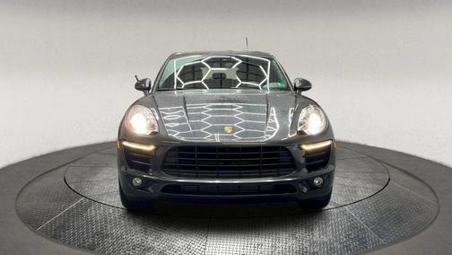 2018 Porsche Macan Sport Edition