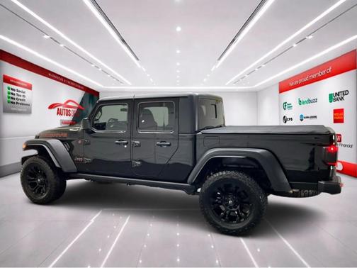 Black Clearcoat 2021 Jeep Gladiator Mojave