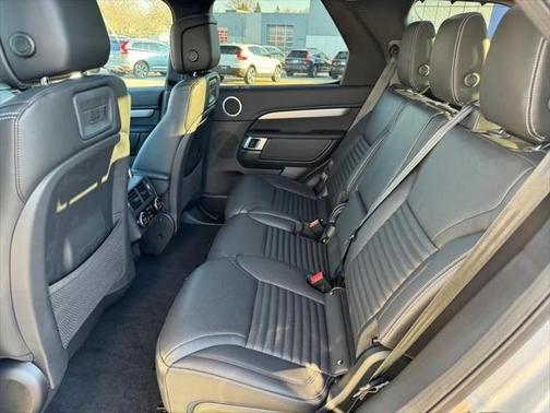 2024 Land Rover Discovery P360 Dynamic SE
