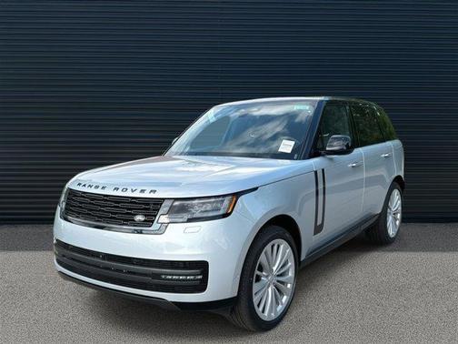 2025 Land Rover Range Rover P530 SE