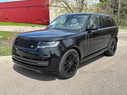 2025 Land Rover Range Rover P530 SE