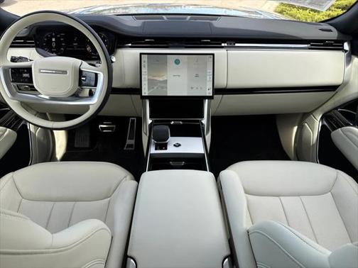 2025 Land Rover Range Rover P530 SE