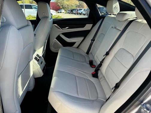2024 Jaguar XF R-Dynamic SE P250 AWD Automatic