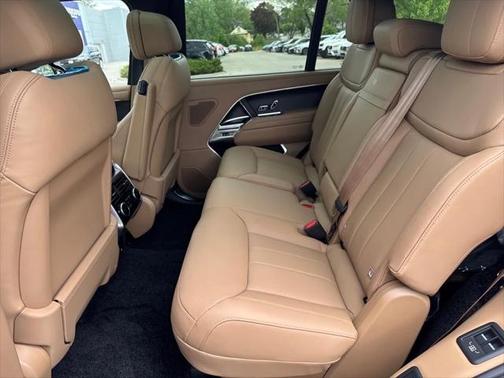 2025 Land Rover Range Rover P530 SE 7 Seat