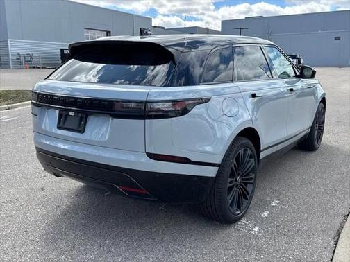 2026 Land Rover Range Rover Velar P400 Dynamic SE