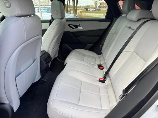 2026 Land Rover Range Rover Velar P400 Dynamic SE
