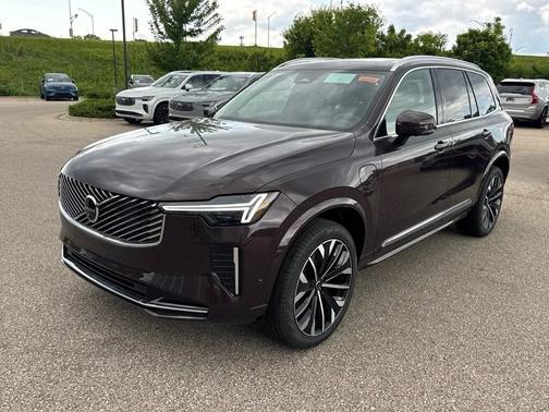 2025 Volvo XC90 Plug-In Hybrid T8 Plus 7-Seater