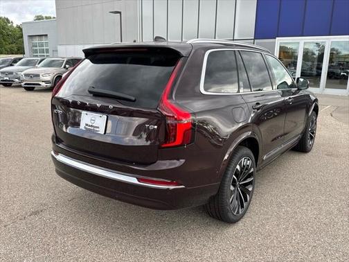 2025 Volvo XC90 Plug-In Hybrid T8 Plus 7-Seater