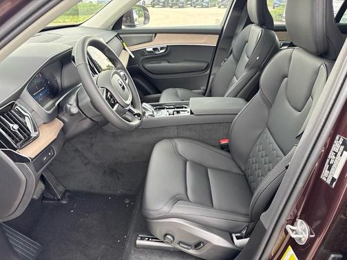 2025 Volvo XC90 Plug-In Hybrid T8 Plus 7-Seater
