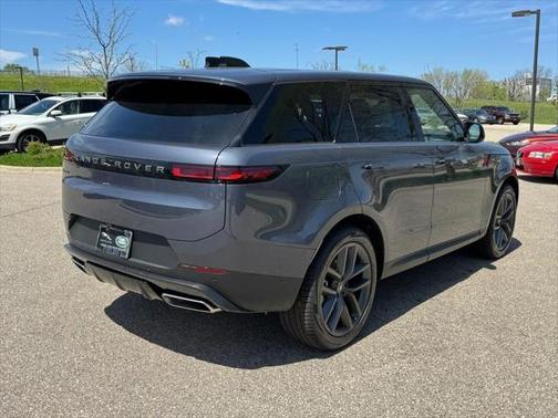 2024 Land Rover Range Rover Sport SE