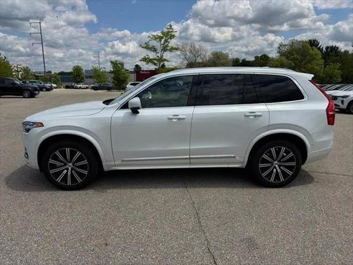 2025 Volvo XC90 B6 Plus 7-Seater