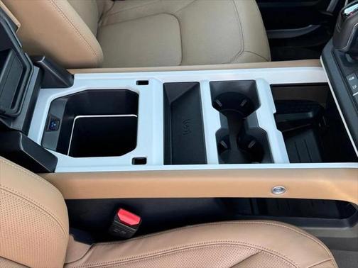 2025 Land Rover Defender 110 P500 X-Dynamic SE