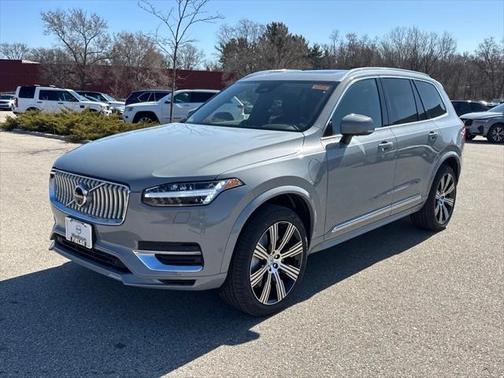 2025 Volvo XC90 Plug-In Hybrid T8 Plus 6-Seater
