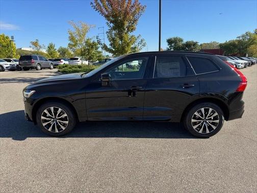 2025 Volvo XC60 Plus