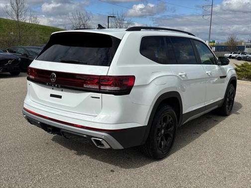 2025 Volkswagen Atlas 2.0T Peak Edition