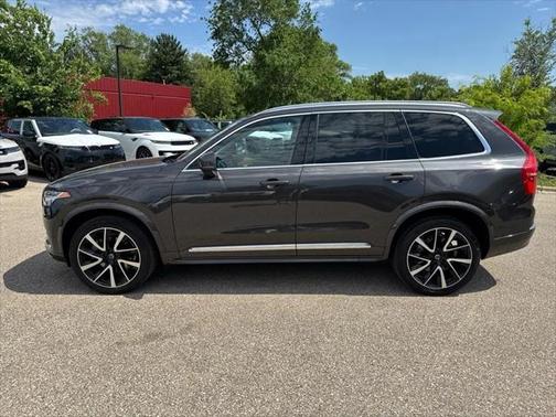 2023 Volvo XC90 B6 Plus 7-Seater