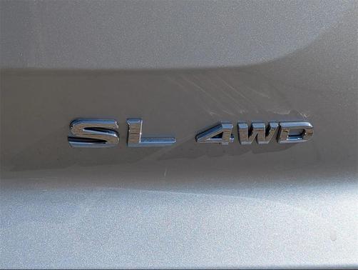 2025 Nissan Pathfinder SL 4WD