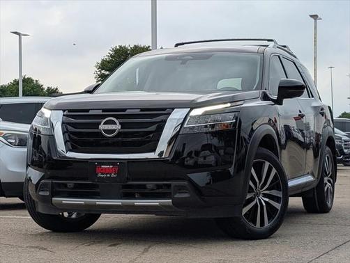 2024 Nissan Pathfinder Platinum FWD