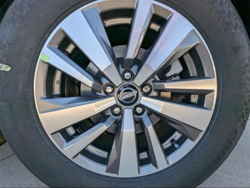 2025 Nissan Pathfinder SL 4WD