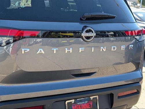 2025 Nissan Pathfinder SV FWD