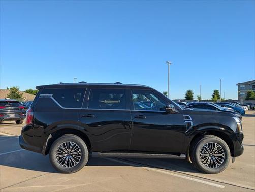 2025 Nissan Armada SL 4WD