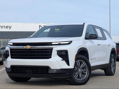 2024 Chevrolet Traverse LS
