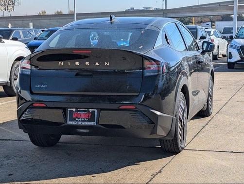 Black Diamond Pearl 2026 Nissan Leaf SV+