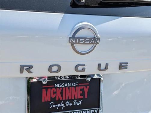 2025 Nissan Rogue SV